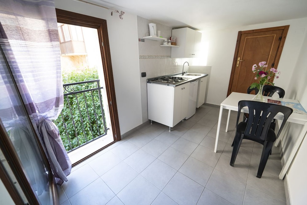 Guesthouse B And B Garibaldi 8/62