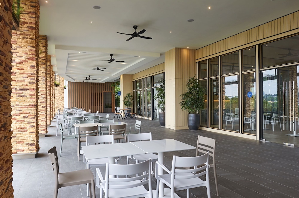 Komune Living Wellness 37/50