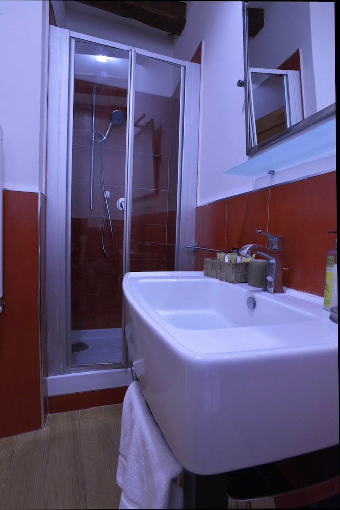 Saint Peter Six Rooms And Suites 64/67