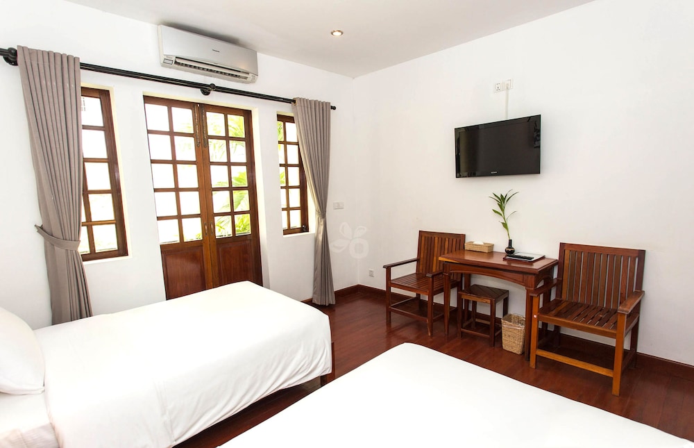 Apsara Centrepole Hotel 26/74
