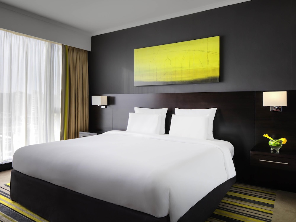 Junior Suite, King Bed, Sofa
