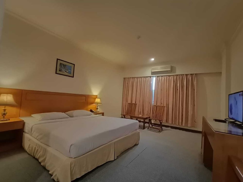 غرفة قياسية بسرير كينج، OYO 1178 Plaza Hotel Tanjung Pinang 2/2