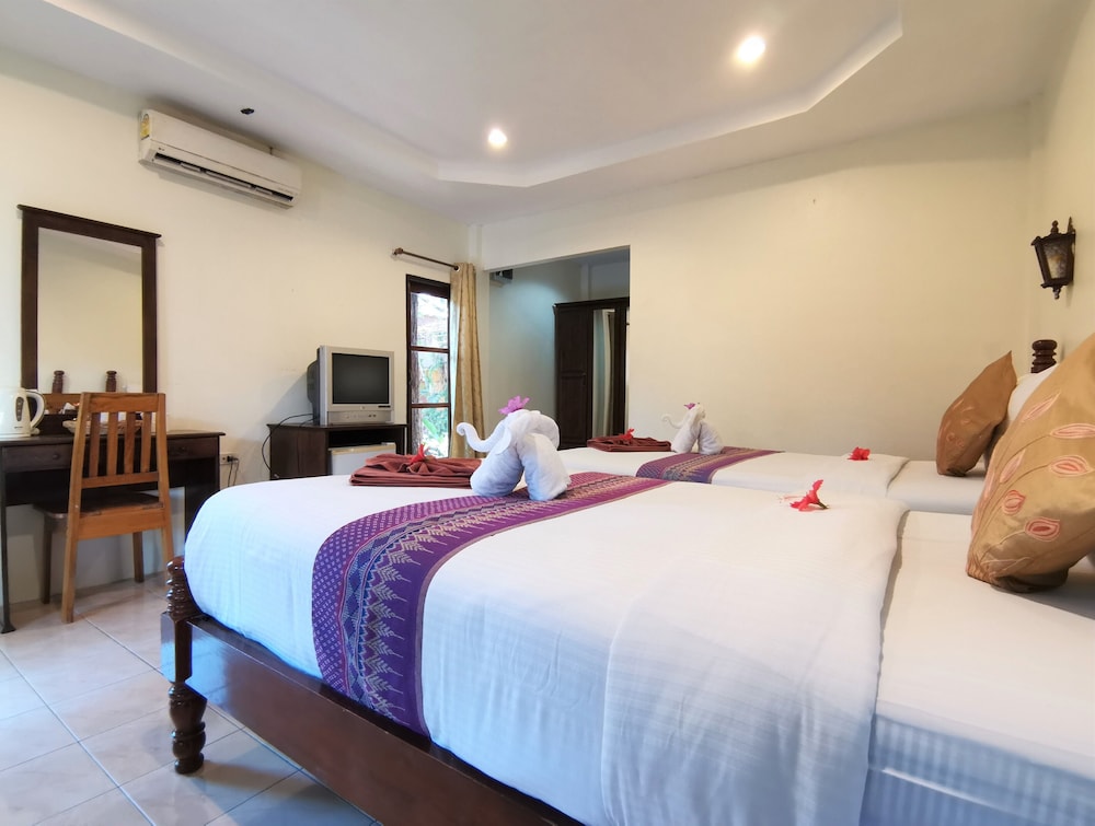 Lanta White Rock Resort Koh 18/69