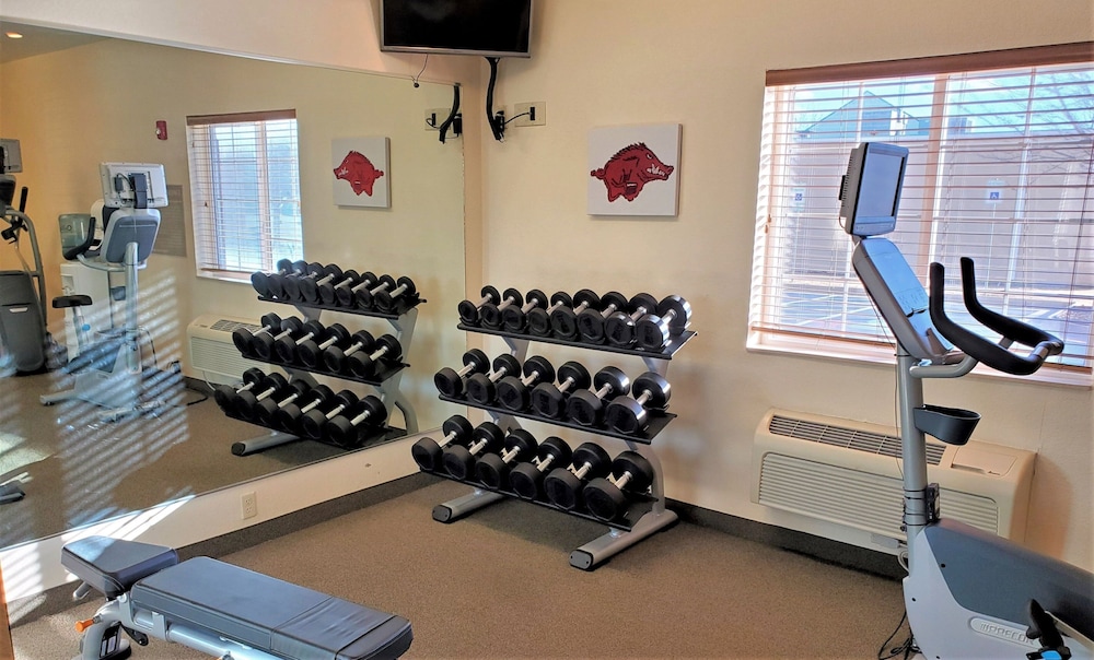 Candlewood Suites Fayetteville – University of Arkansas 30/63