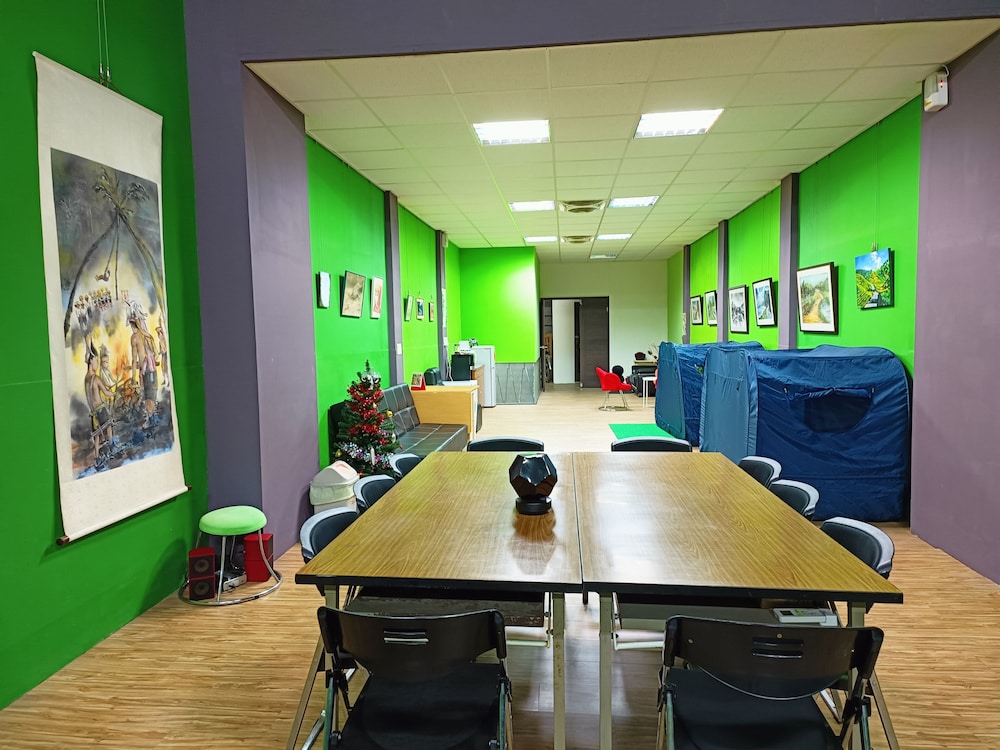 Df Park Space Hostel 40/50