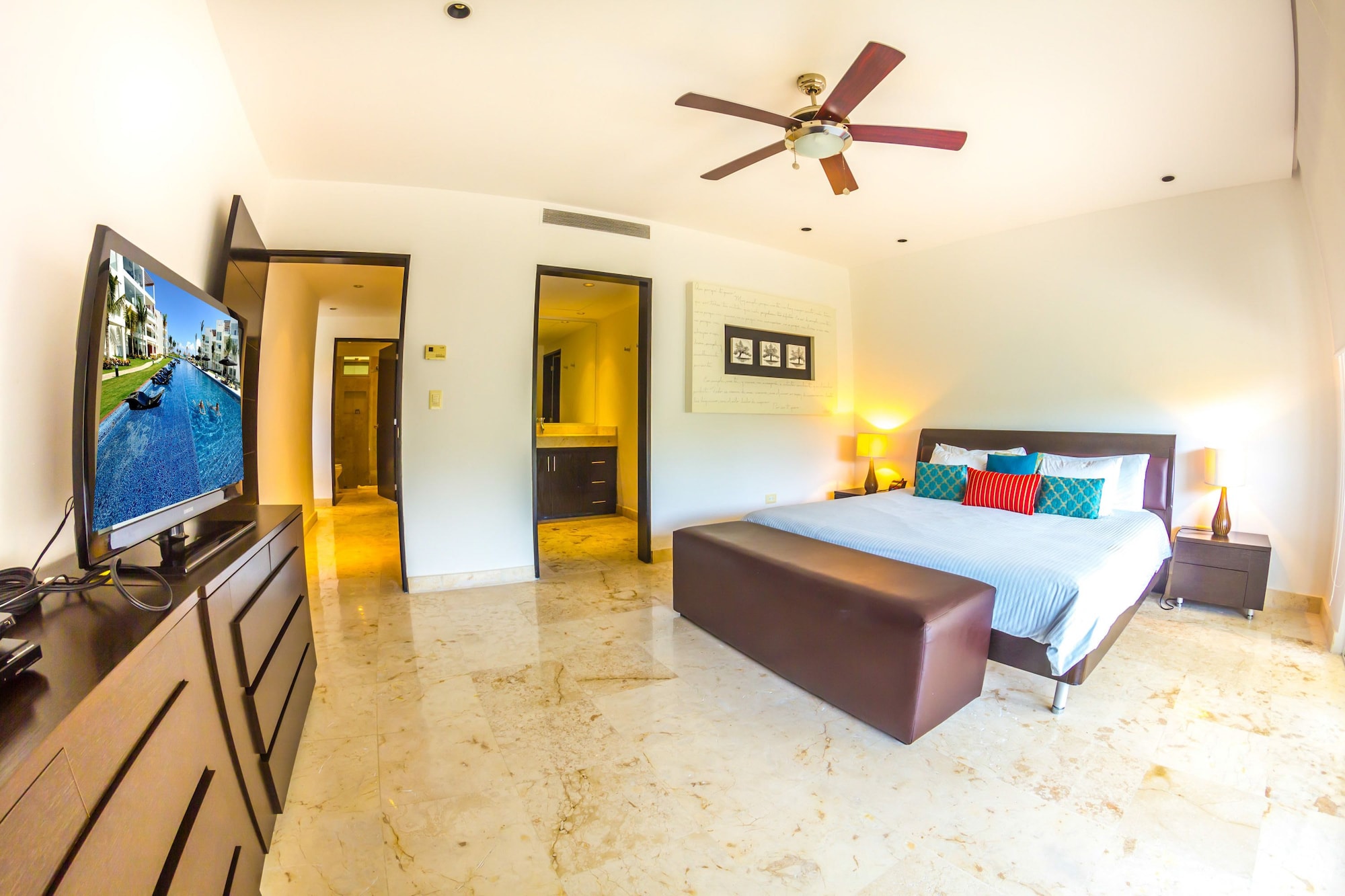 1 BEDROOM, CONDO, LUXURY, POOL VIEW