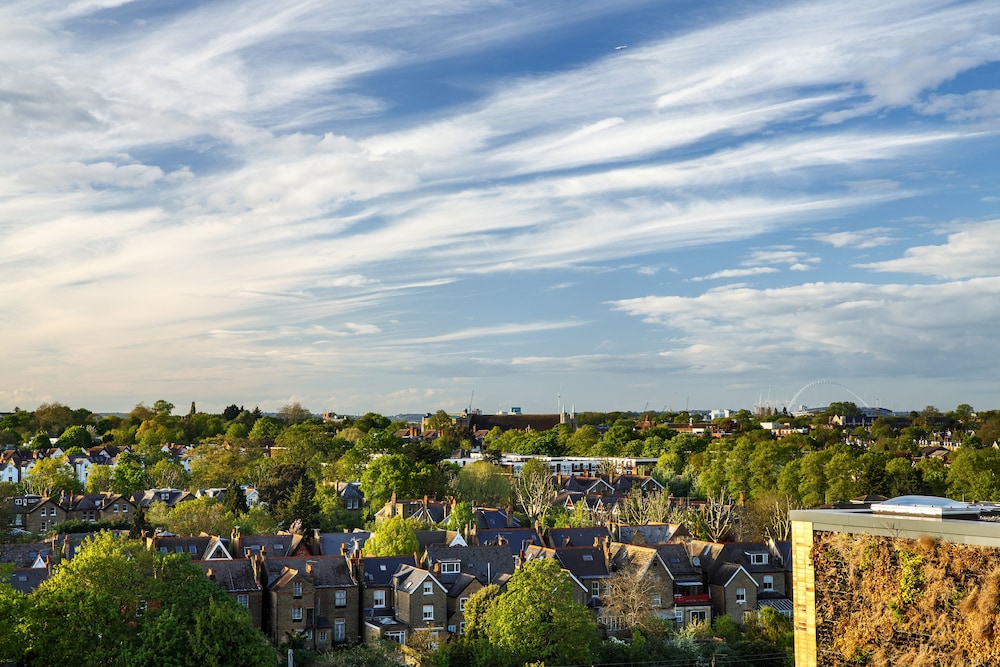 IBIS STYLES LONDON EALING 70/76