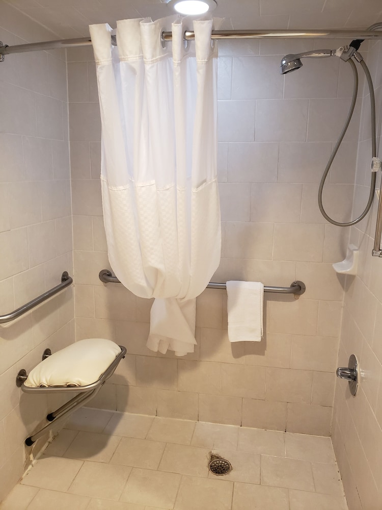 Affordable Suites of America Detroit-Warren (Ex Hawthorn Suites By Wyndham) 43/50