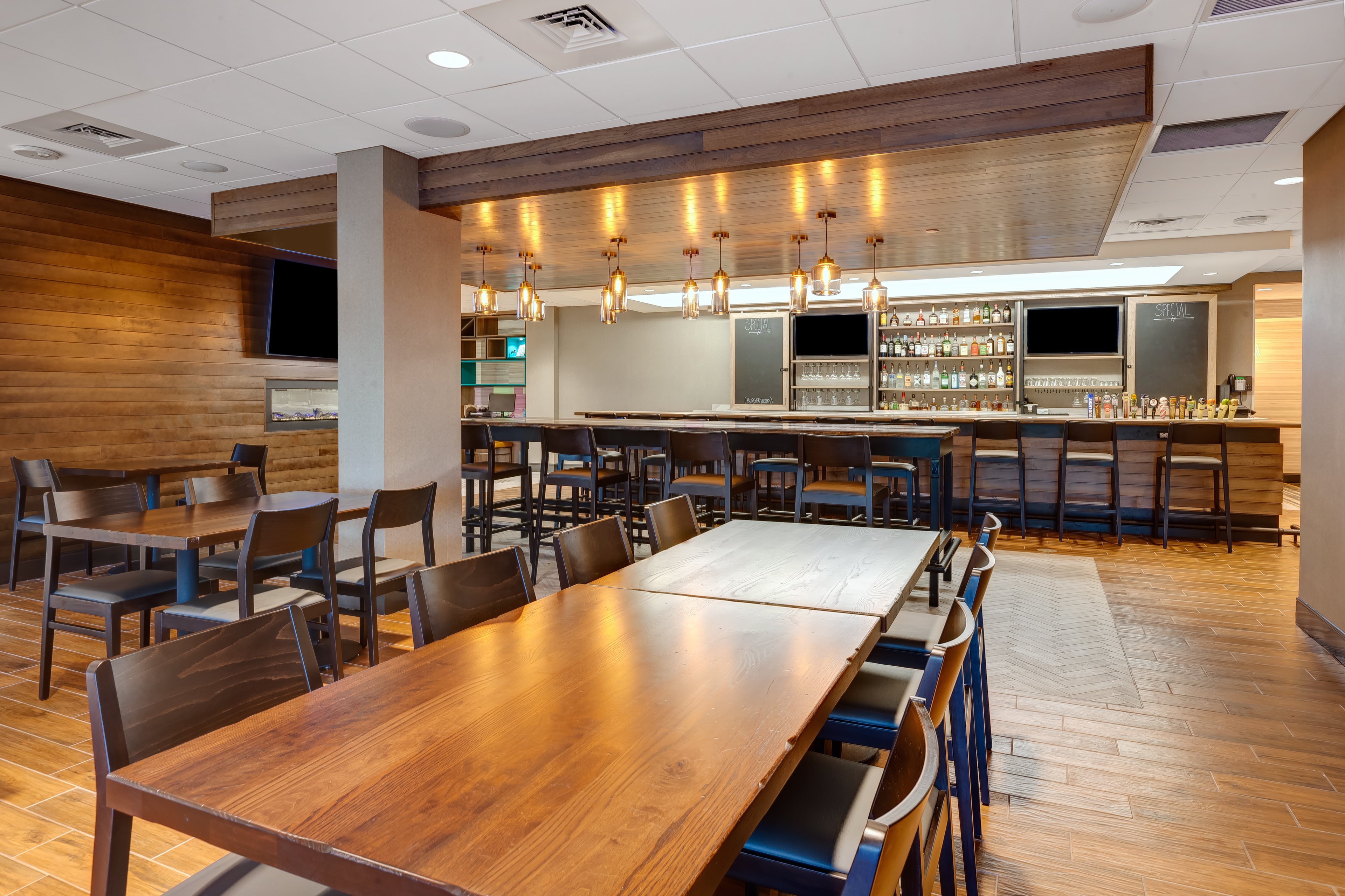 Holiday Inn Grand Rapids Downtown 30/50