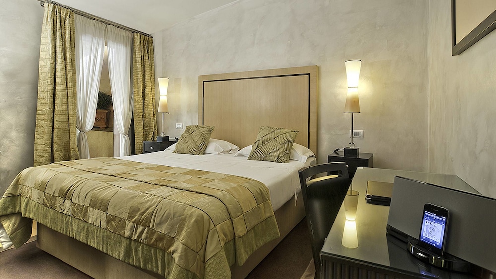 Intown Luxury House 14/55