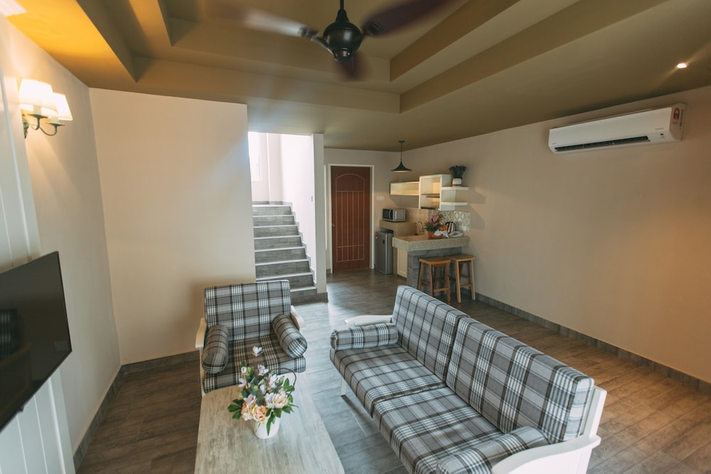 Tasik Villa International Resort 53/72