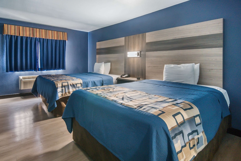 Rodeway Inn Carrollton I-35E 10/28