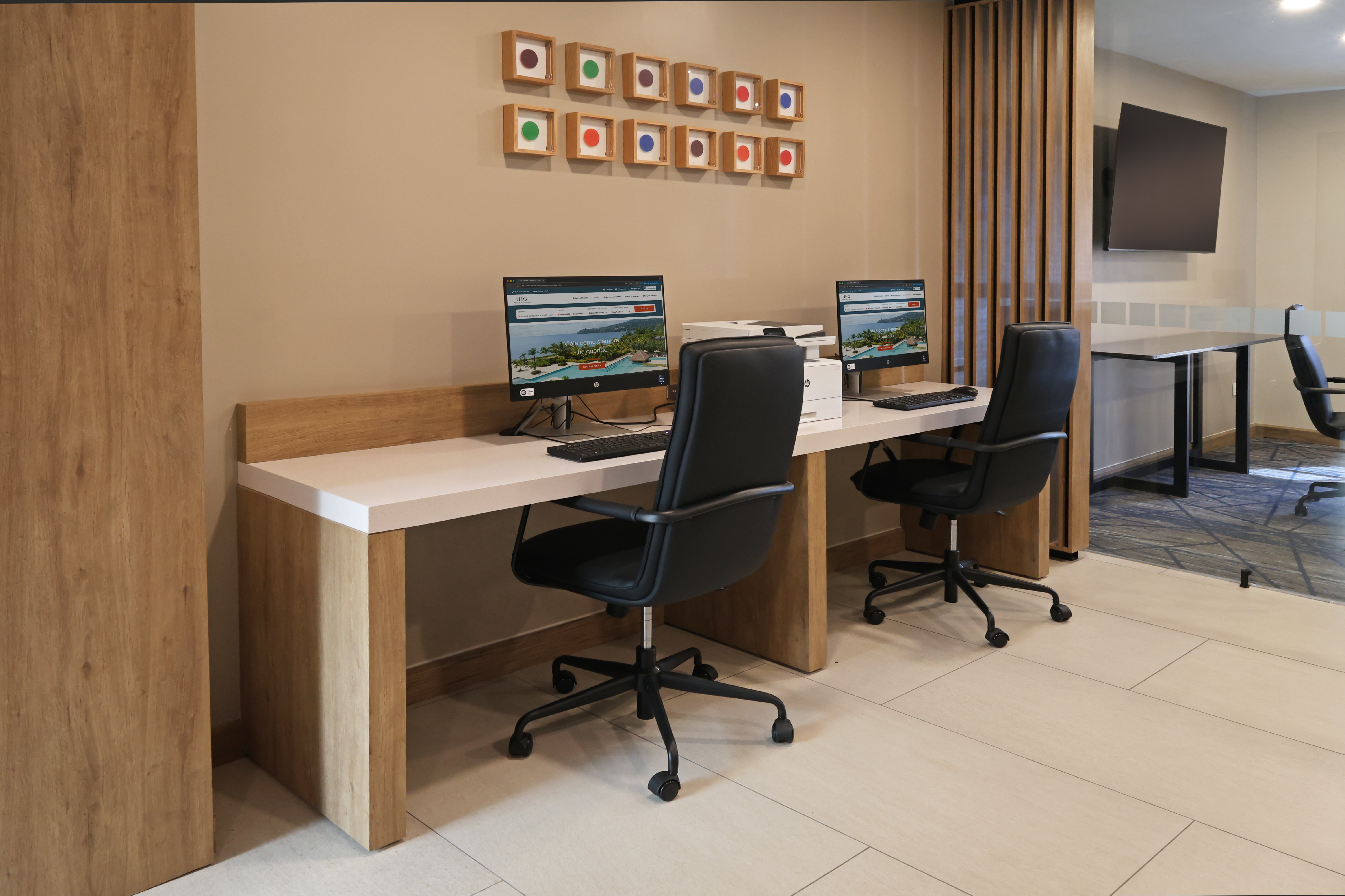 Holiday Inn Express Monterrey Tecnologico 40/50
