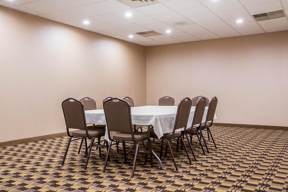 Comfort Inn Glenmont Albany South 32/39