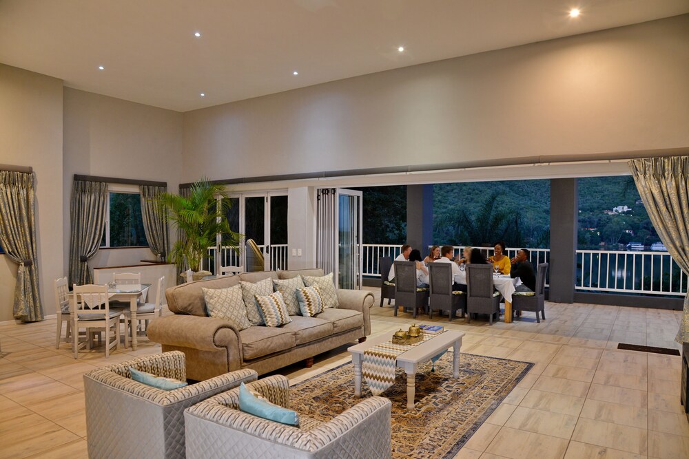 The Shore House 22/49