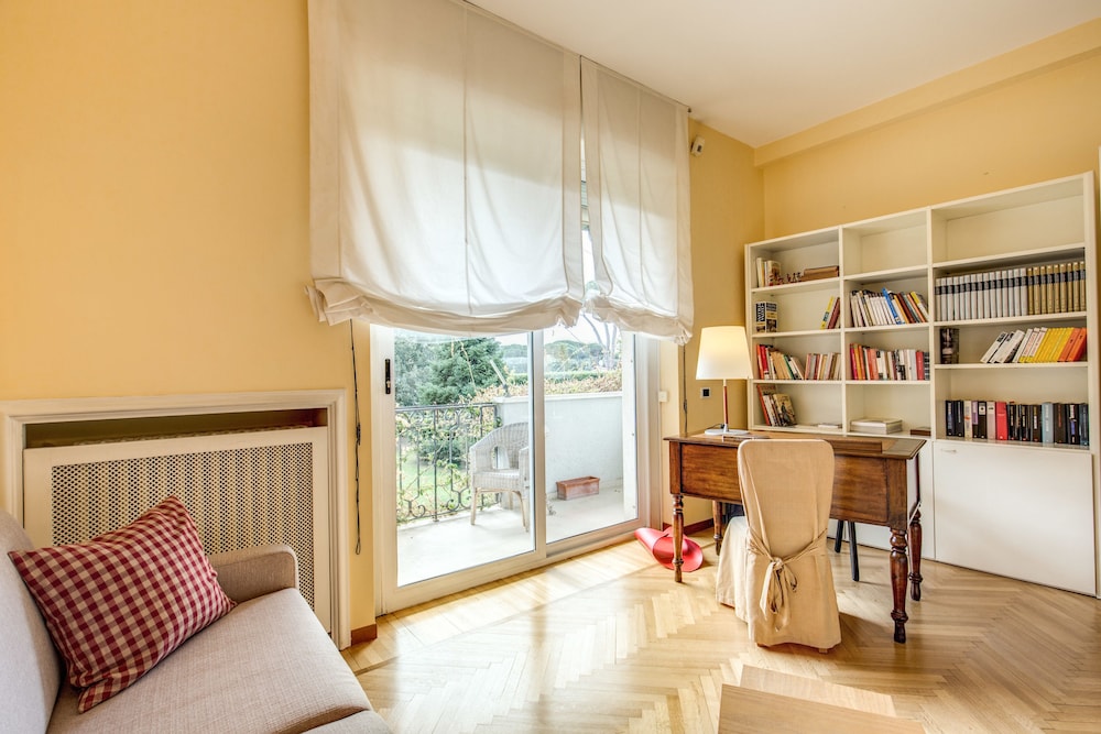 La Gaura Guest House 18/47