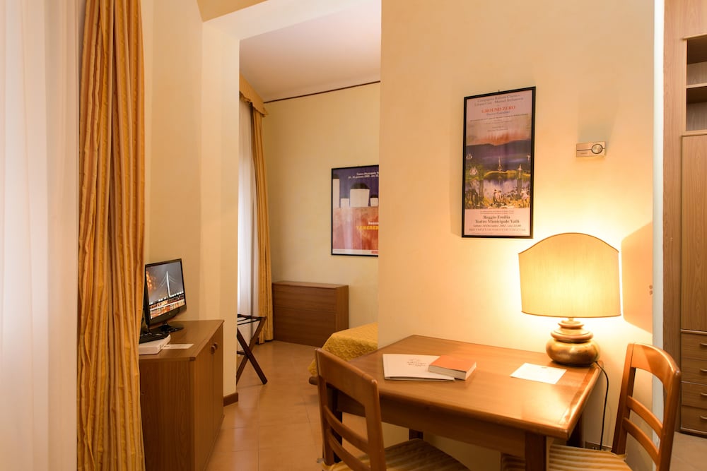 Albergo Reggio 50/63