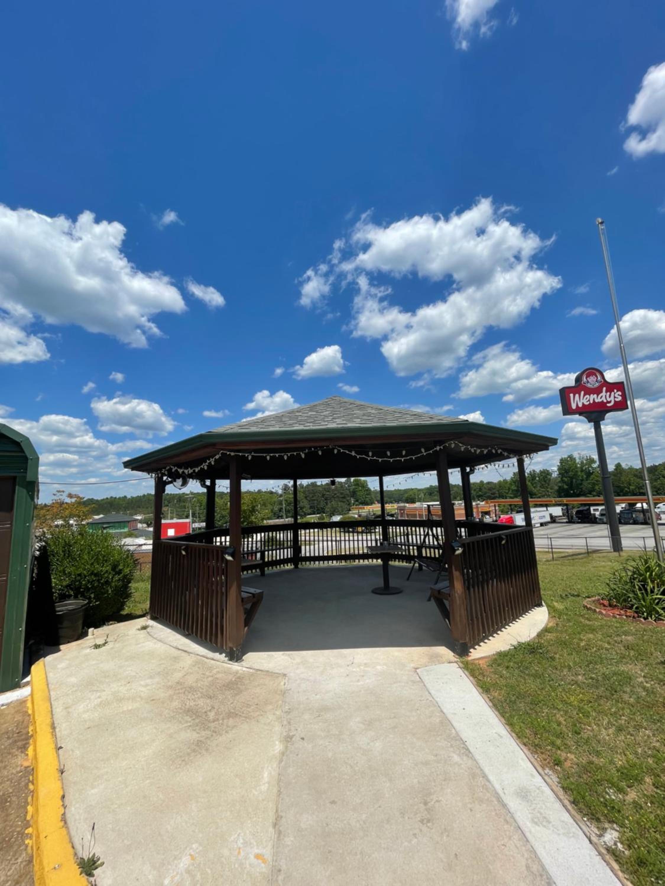 GARDEN INN & SUITES HOGANSVILLE 21/29