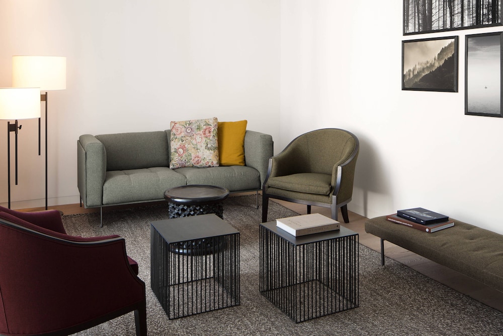 Roomers Baden Baden Autograph Collection 30/74