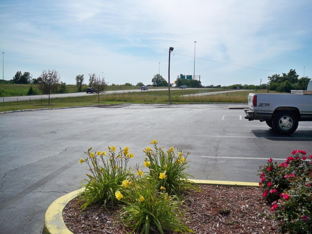 Economy Inn Wentzville 31/36