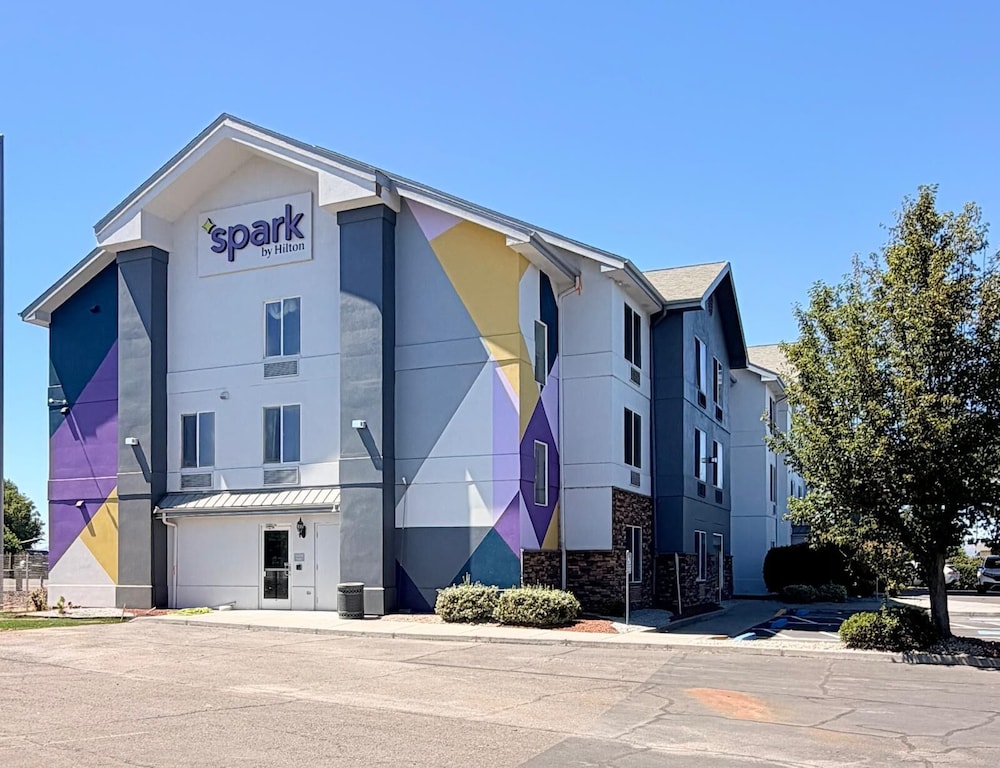 La Quinta Inn & Suites by Wyndham Central Point - Medford 2/48