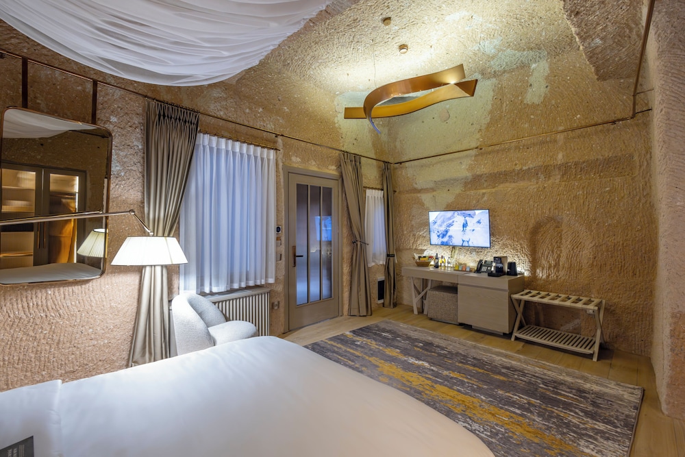 Alfina Cave Hotel 11/50