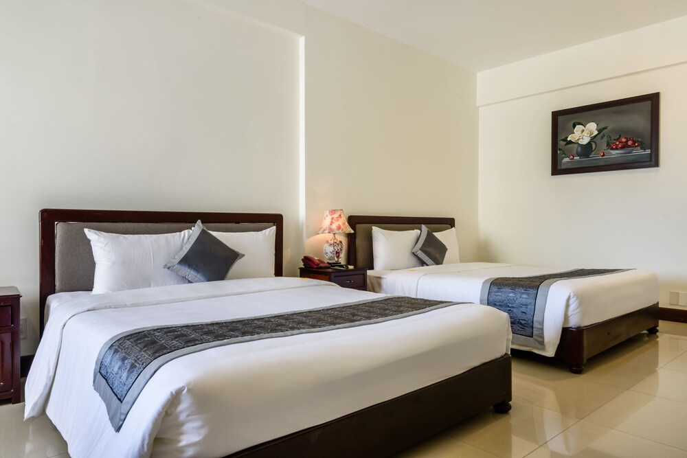 Baly Hotel 14/72