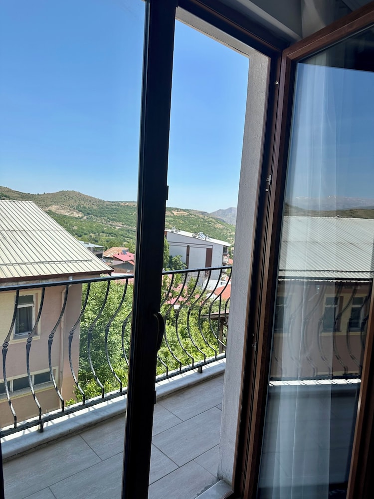 Arapgir Nazar Hotel 23/49