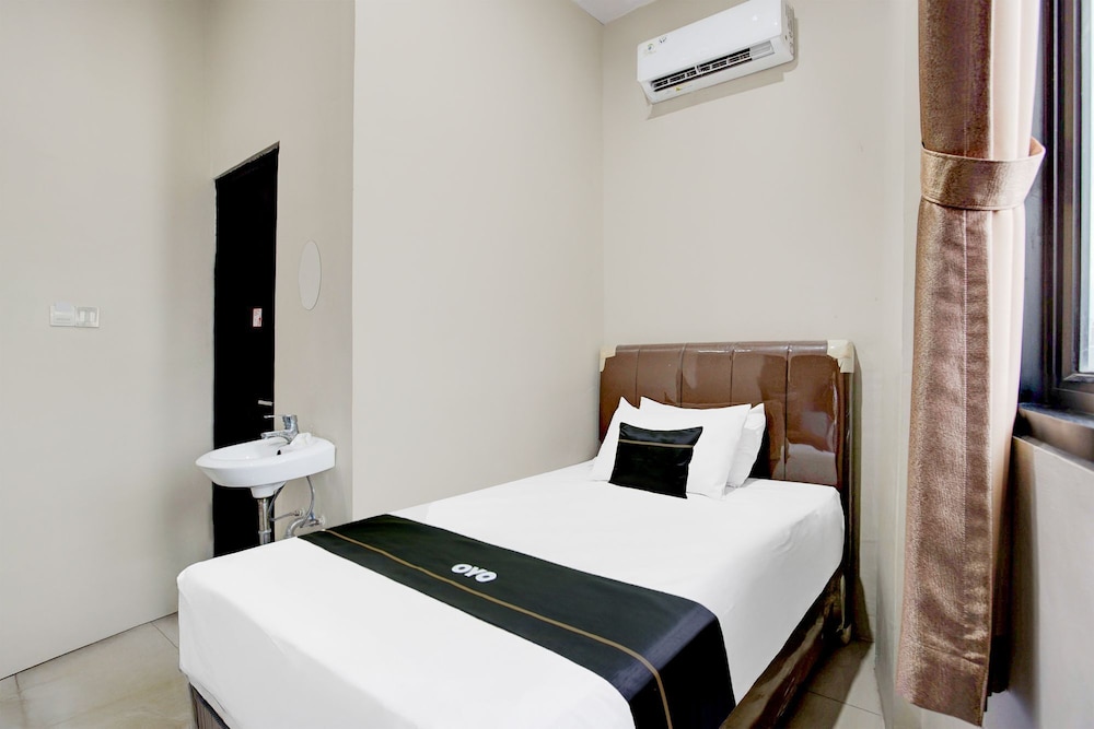 Hotel O Balikpapan near Siloam Hospital formerly Syafla Guest House 21/45