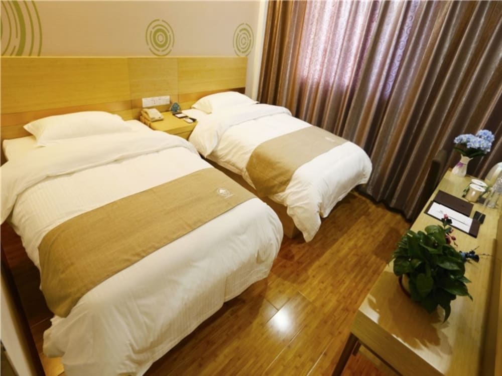 GreenTree Inn Beijing Chaoyang District Maquanying Subway Station Express Hotel 16/38