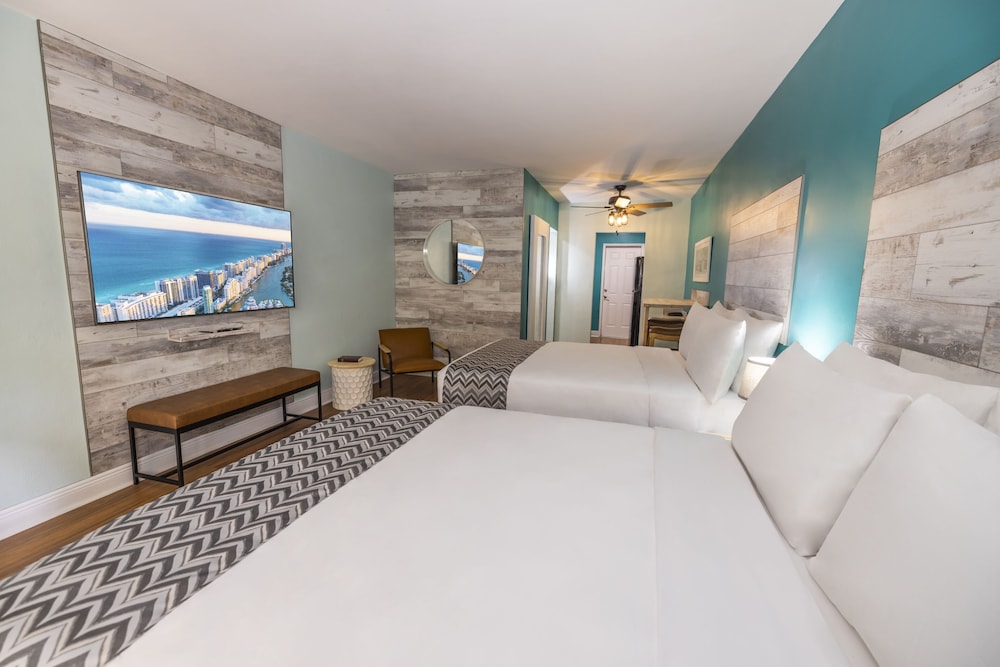 SUITES ON SOUTH BEACH 19/65