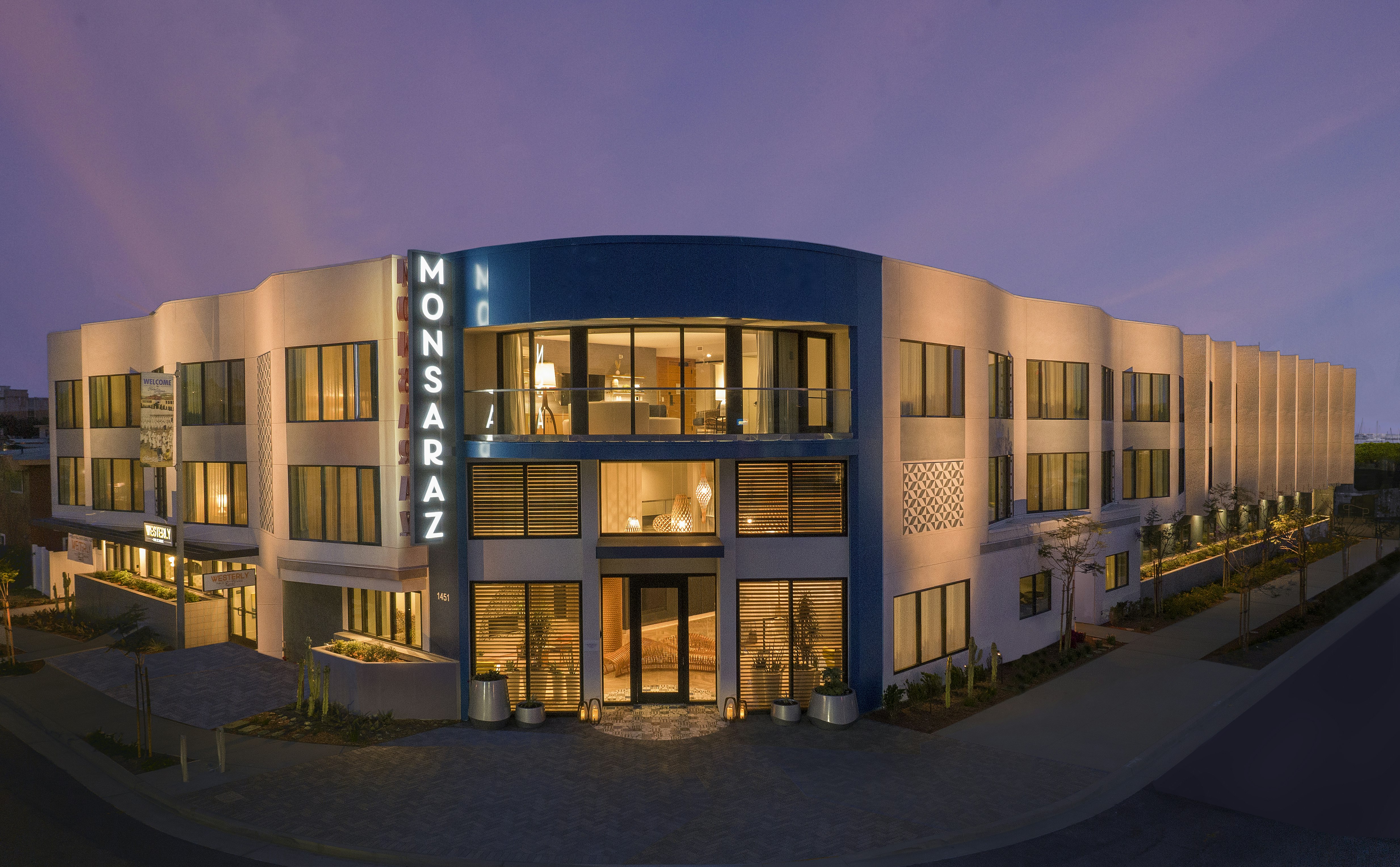 The Monsaraz San Diego, Tapestry Collection by Hilton 5/33
