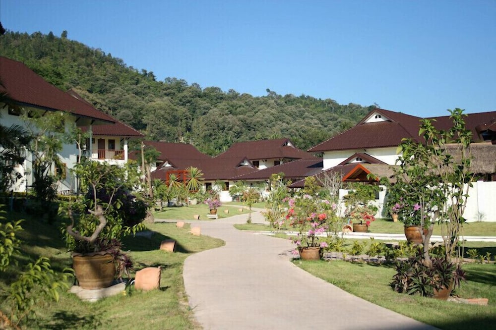 Maekok River Village Resort 50/55