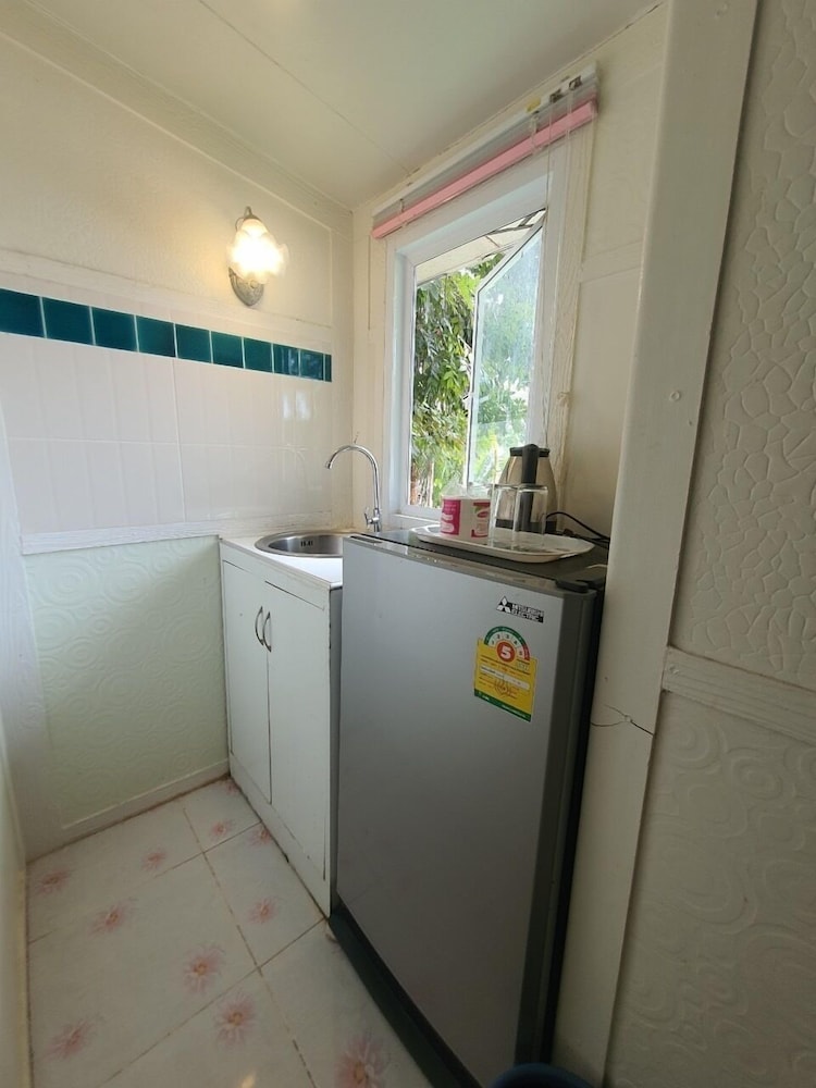 Villa Rayonghouse 6/66