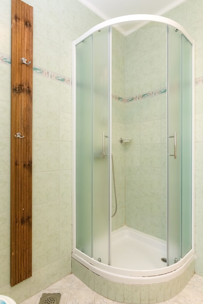 شقة أساسية بأسرّة بطابقين بغرفة نوم واحدة بمطبخ صغير، Apartments In City Center Ventus 2/2