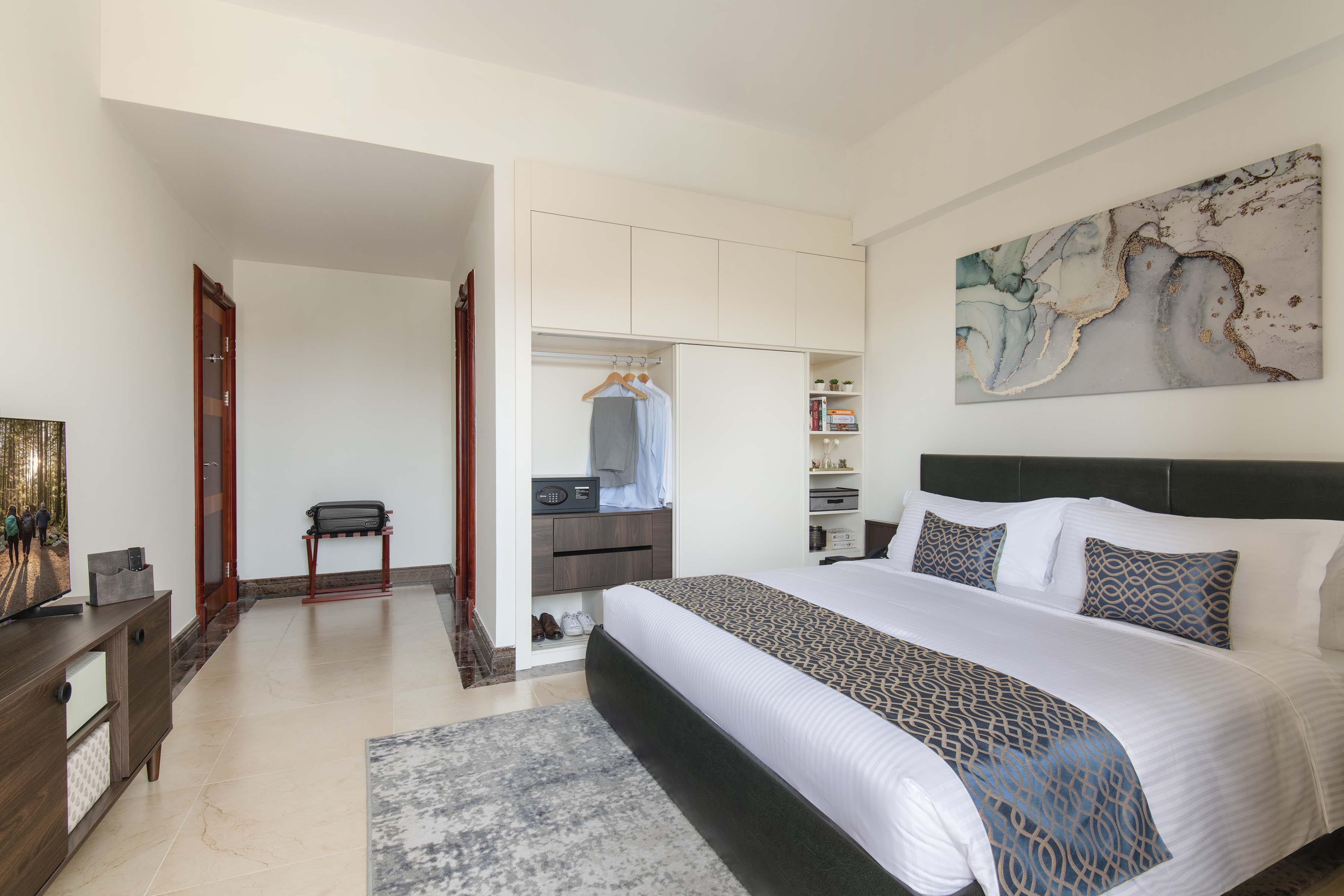 2 BEDROOMS, EXECUTIVE