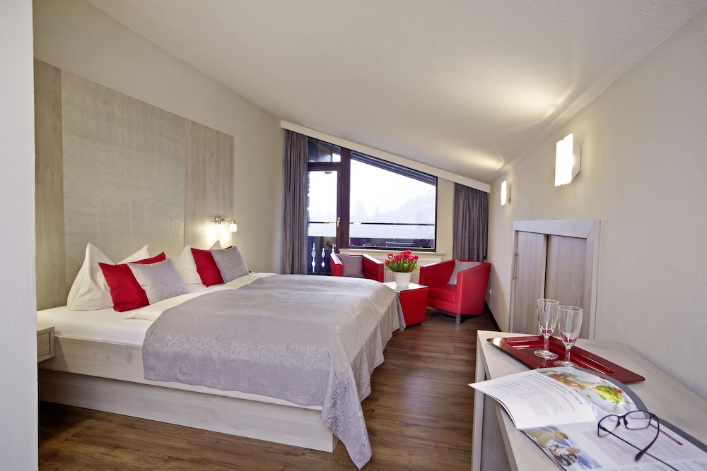 Hotel Bavaria 2/50