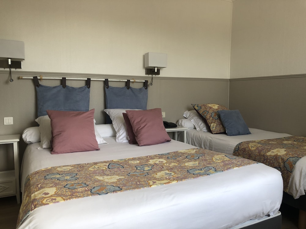 Hotel Moderna 23/50