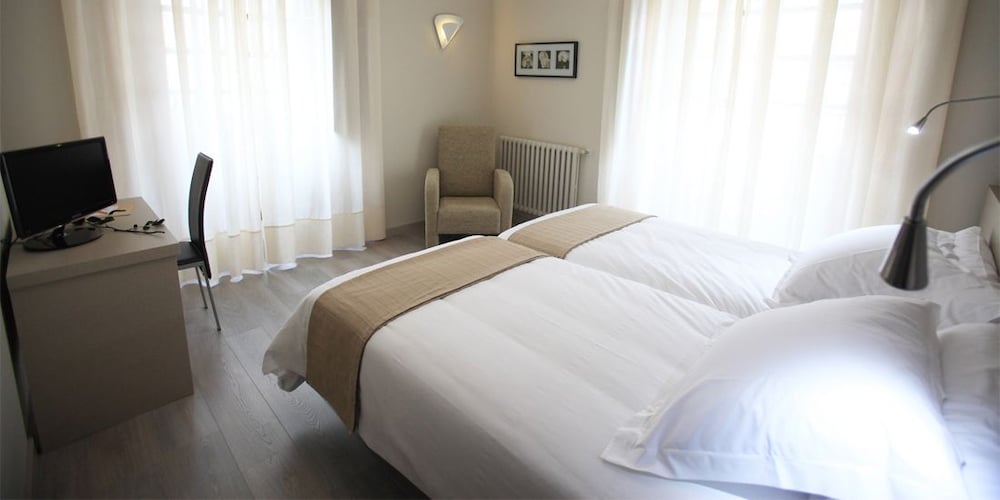 Los Guardeses Hotel 9/50