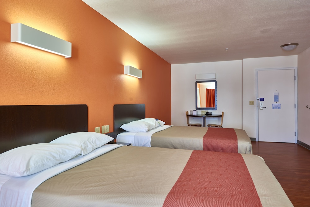 Motel6 Wilkes Barre, PA - Arena 11/51