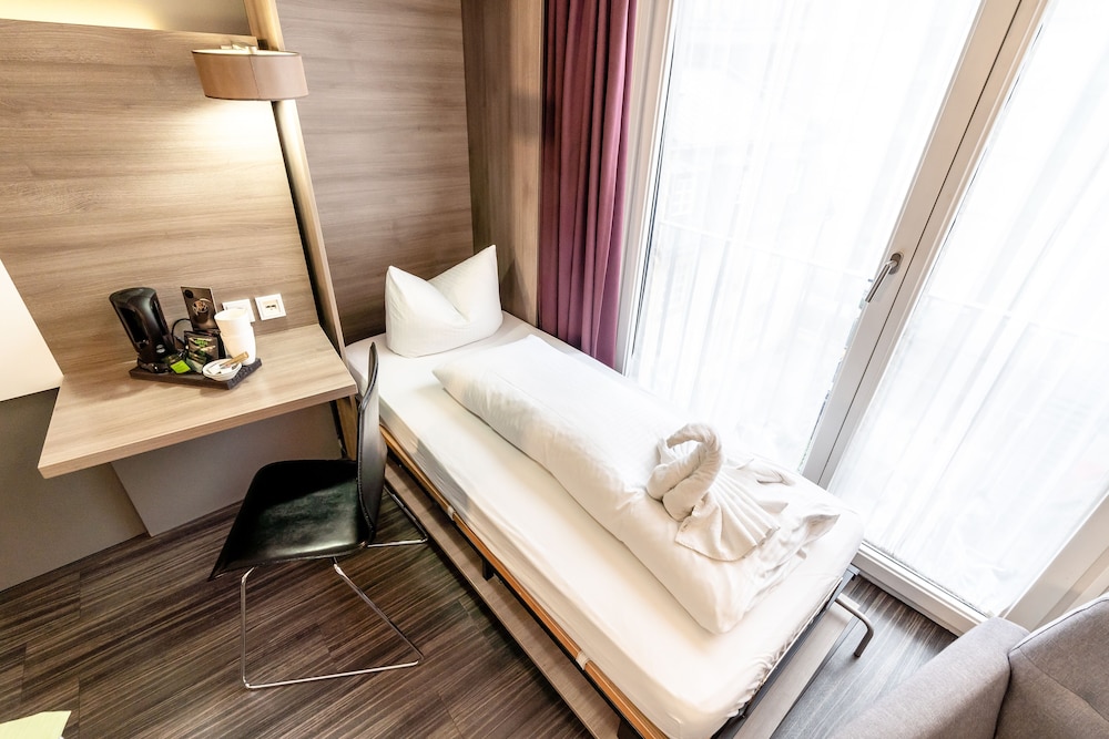 Hotel Demas City 38/72