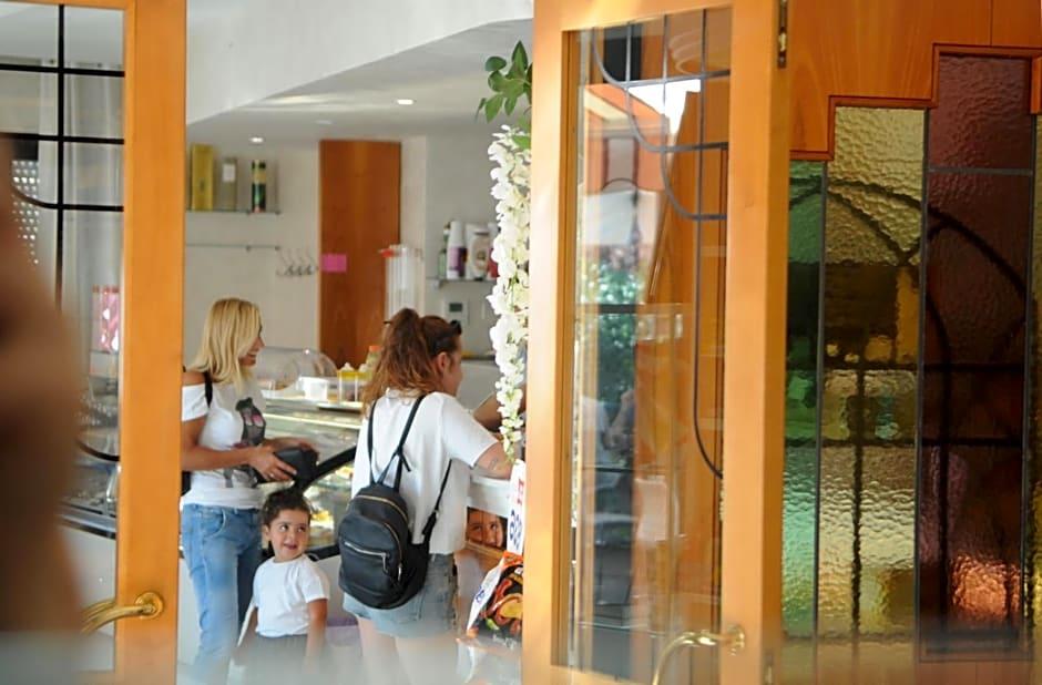 Albergo Ester Di Fossi Laura 6/41