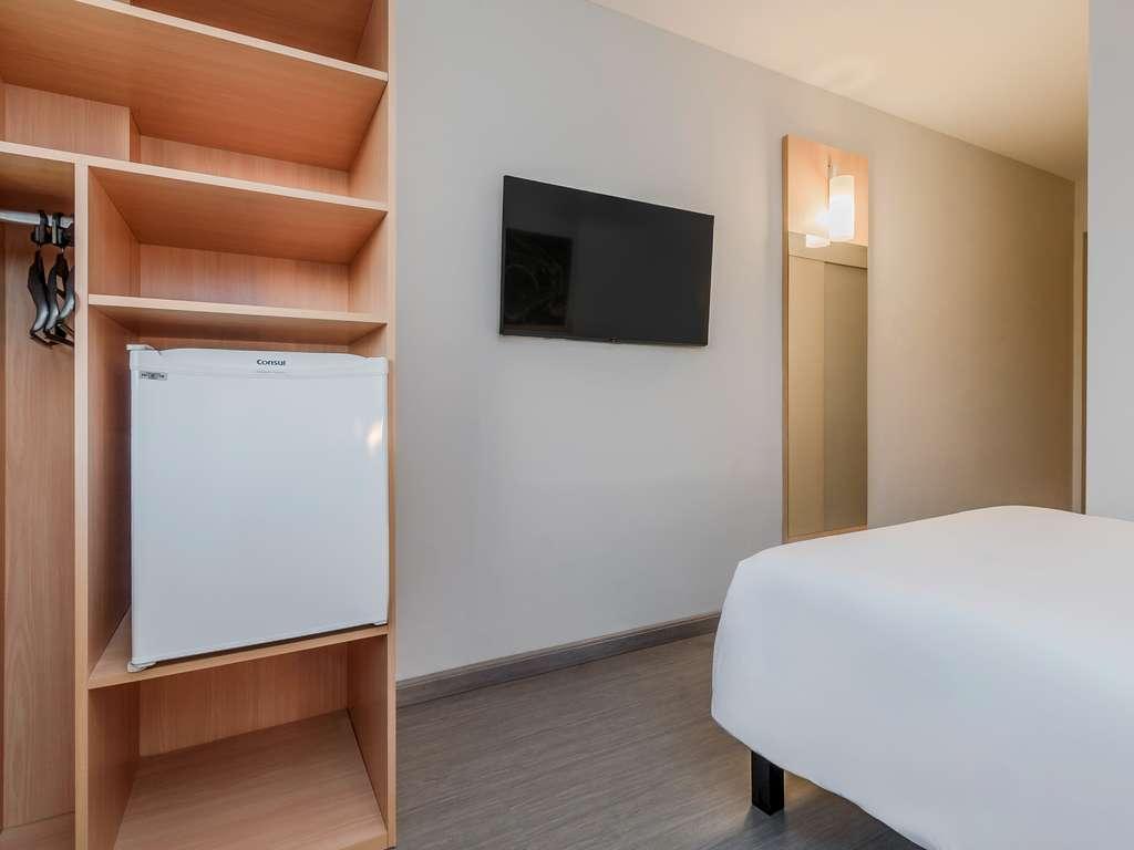 Room, Accessible