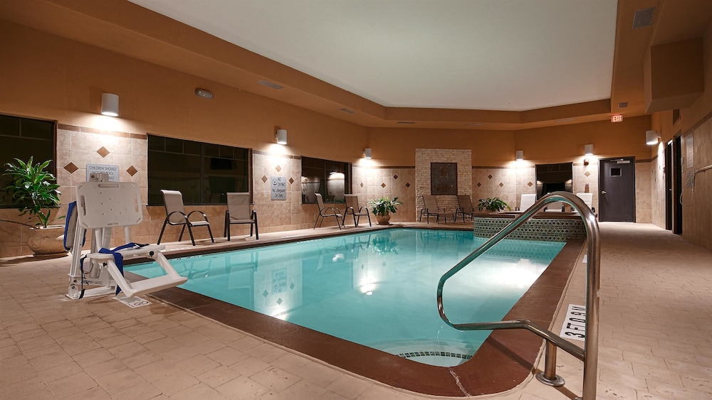 Best Western Plus Lytle Inn and Suites 3/29