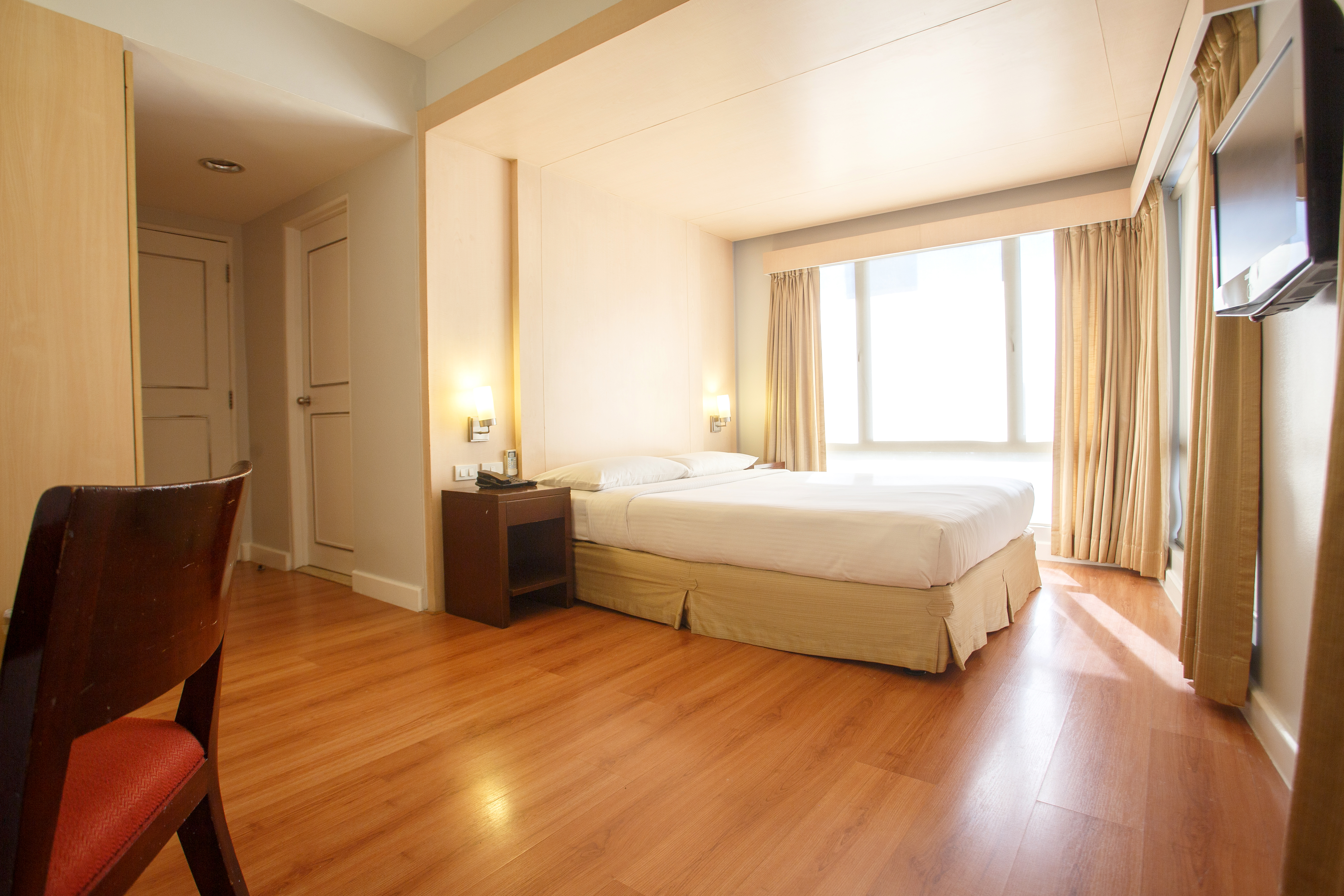 3 Bedrooms, Suite, The Linden Suites 2/6