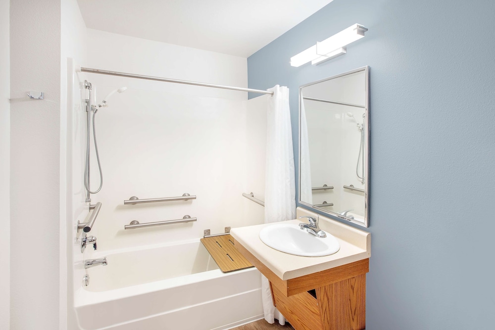 Woodspring Suites Springdale 10/30