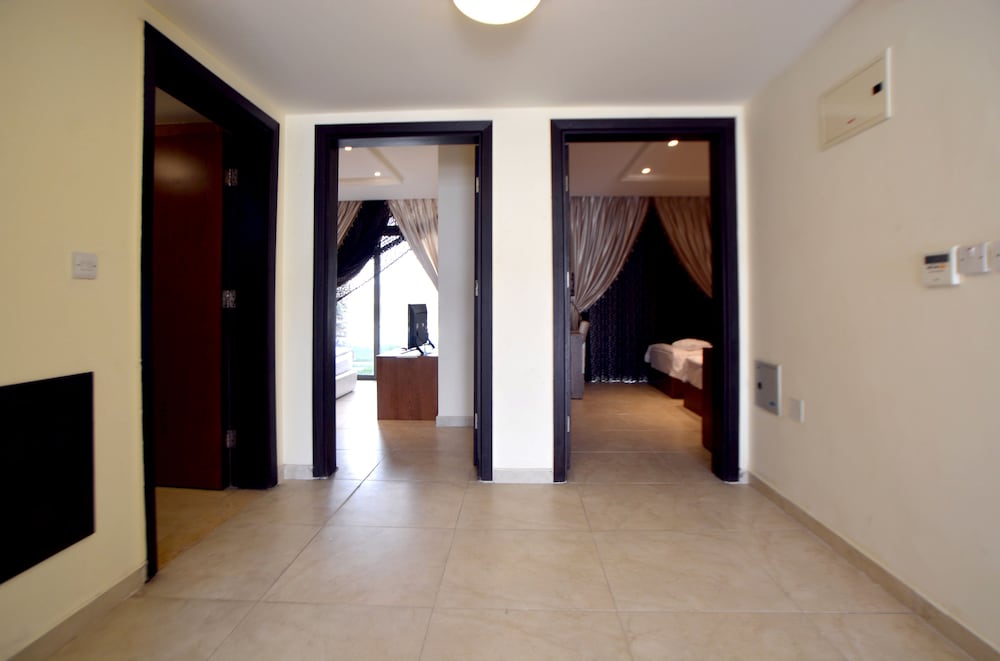 Public Security Hotel & Chalets 4/39