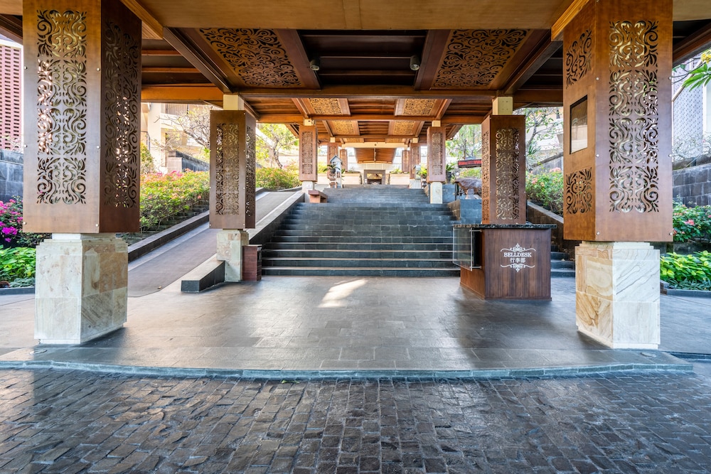 Vouk Hotel And Suites 34/71