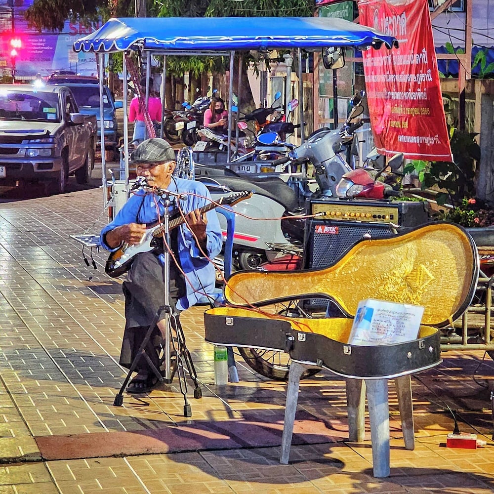 The Habour Front Hotel Surat Thani 23/46