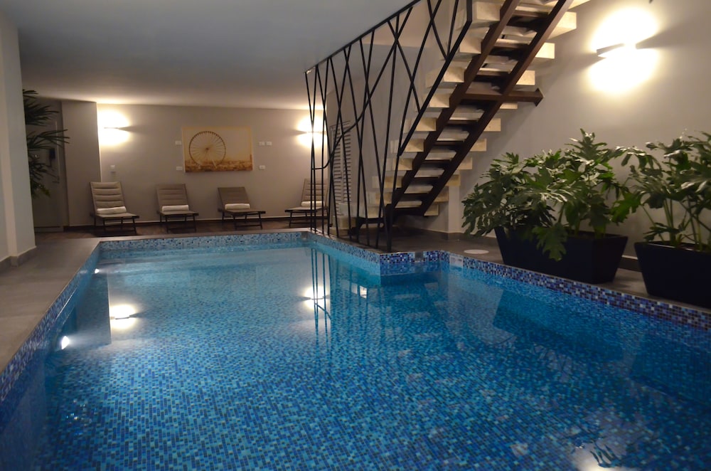 Hotel 5 de Mayo 25/43